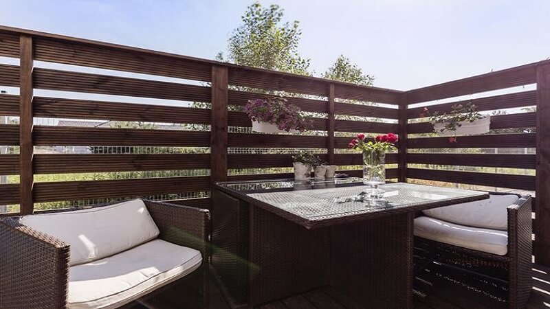 Top 6 Benefits of Installing Wooden Fences in Your Backyard