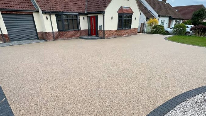 Transform Your Home’s Curb Appeal with a Stunning Resin Bound Stones Driveway