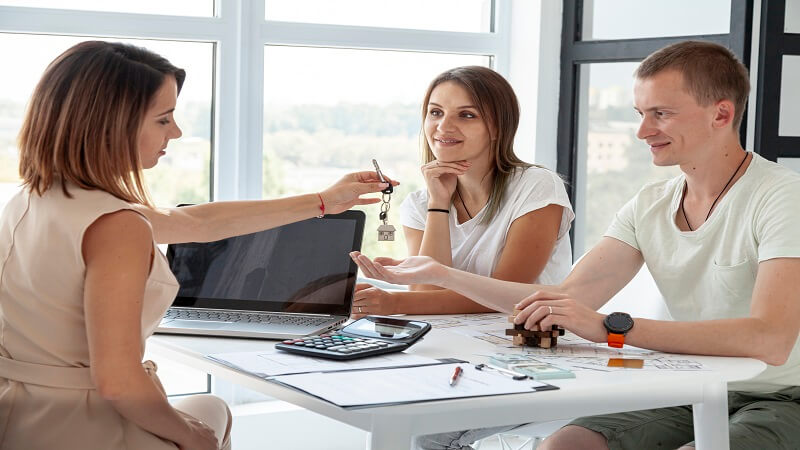 What To Keep in Mind While First Time Buying Real Estate? A Complete Beginner’s Guide